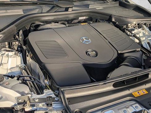 New 2026 Mercedes-Benz GLC 300 image 15