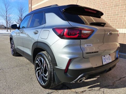 Used 2024 Chevrolet TrailBlazer RS w/ Driver Confidence Package image 7