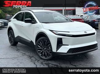New 2026 Toyota C-HR AWD/4WD video 1