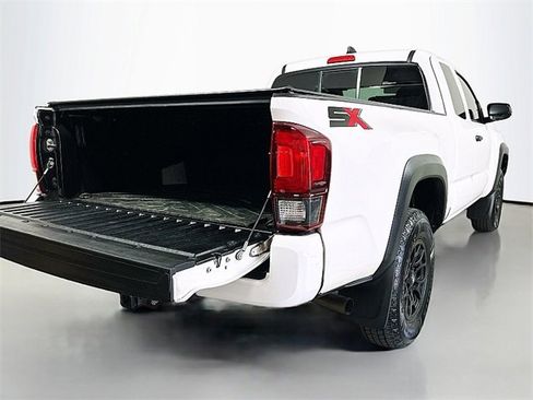 Used 2020 Toyota Tacoma SR w/ SX Package image 25