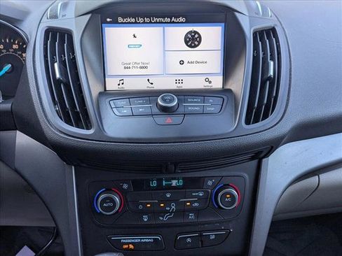 Used 2017 Ford Escape SE w/ Equipment Group 201A image 7