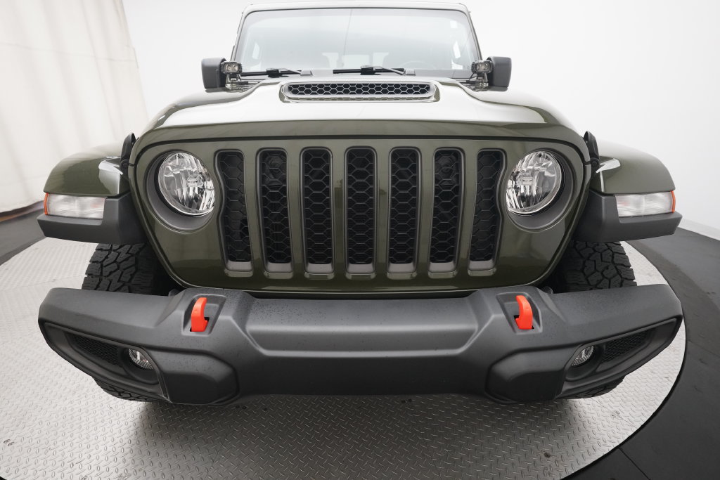 Used 2022 Jeep Gladiator Mojave w/ Cold Weather Group AWD/4WD image 20