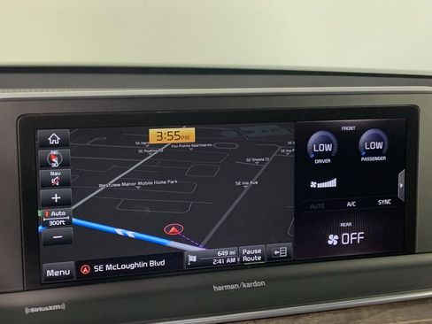 Used 2020 Kia Telluride SX w/ SX Prestige Package image 12