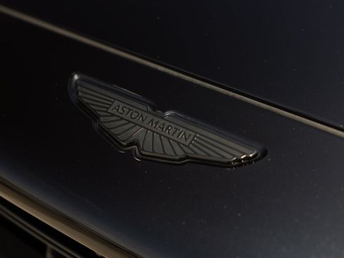Used 2025 Aston Martin DBX 707 AWD/4WD image 45