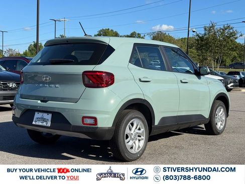 New 2026 Hyundai Venue SE image 13