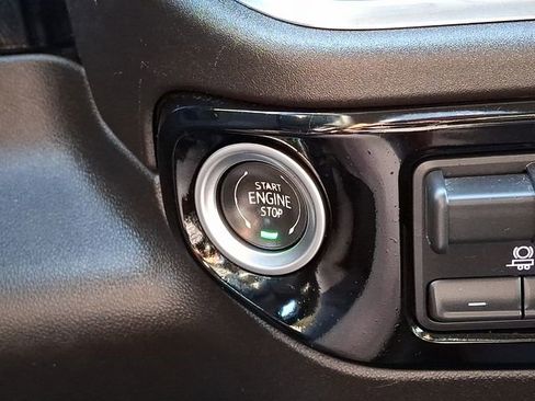 Used 2025 Chevrolet Silverado 1500 LT AWD/4WD image 23