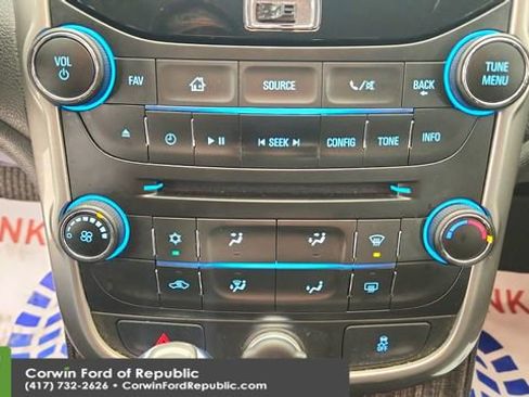 Used 2015 Chevrolet Malibu LT w/ Power Convenience Package image 17