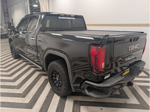Used 2019 GMC Sierra 1500 Denali w/ Denali Ultimate Package AWD/4WD image 25
