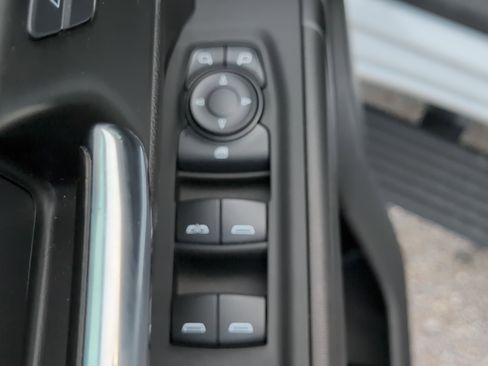 Used 2024 Chevrolet Silverado 1500 Custom image 12