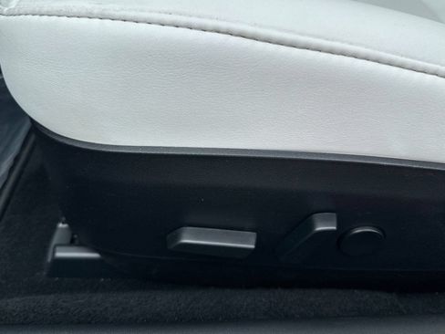 Used 2020 Tesla Model 3 RWD image 13