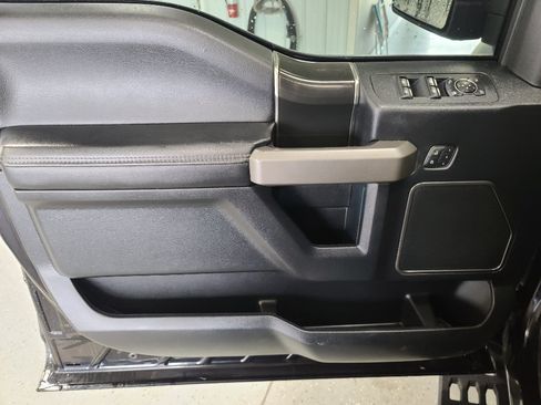 Used 2020 Ford F150 Raptor w/ Equipment Group 802A Luxury AWD/4WD image 9