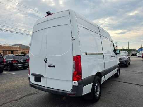 Used 2021 Mercedes-Benz Sprinter 2500 image 5