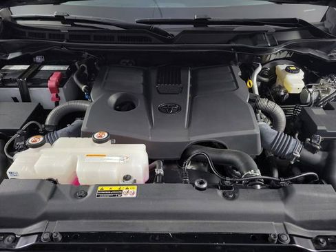 Used 2023 Toyota Tundra SR5 w/ SR5 Premium Package AWD/4WD image 14