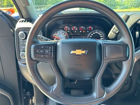 Used 2022 Chevrolet Silverado 1500 Custom image 25