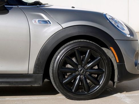 Used 2017 MINI Cooper S image 29