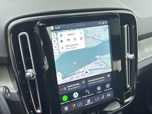 Certified 2026 Volvo XC40 B5 Plus AWD/4WD image 18