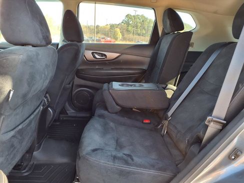 Used 2016 Nissan Rogue SV w/ SV Moonroof Package image 25