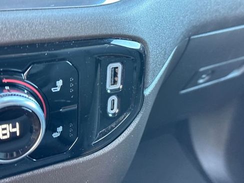 Used 2024 GMC Sierra 1500 SLT image 26