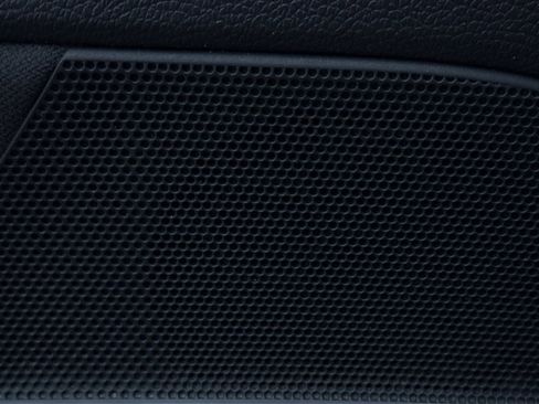 Used 2009 Volkswagen Rabbit S image 32