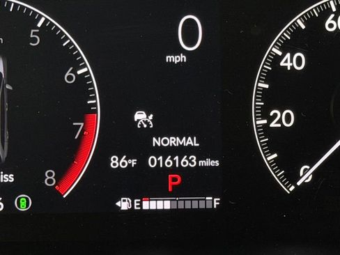 Used 2025 Honda HR-V Sport image 17