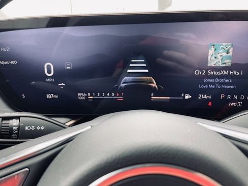 New 2025 Buick Envision Sport Touring image 12