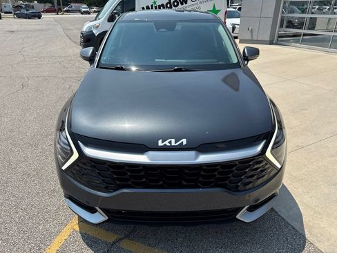 Used 2024 Kia Sportage EX FWD image 11