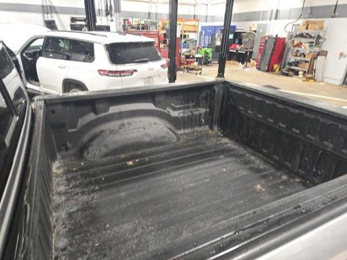 Used 2020 RAM 1500 Laramie image 11