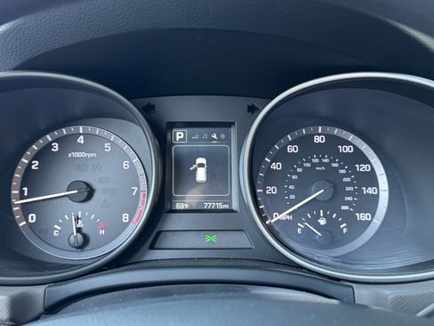 Used 2018 Hyundai Santa Fe Sport w/ 2.4L Value Package 02 image 17