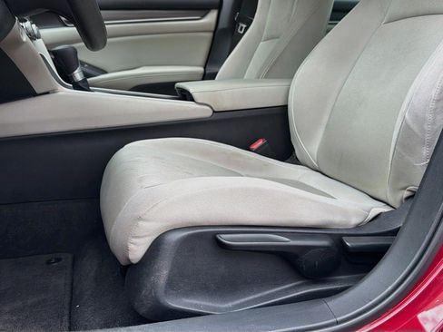 Used 2018 Honda Accord LX image 23