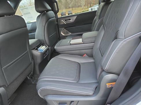 New 2026 INFINITI QX80 Autograph w/ Premium Cargo Package image 6