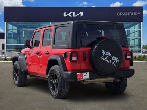 Used 2022 Jeep Wrangler Unlimited Sport image 4