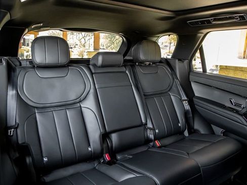 New 2025 Land Rover Range Rover Sport Dynamic SE AWD/4WD image 24