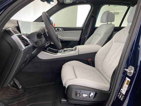 New 2026 BMW X5 xDrive40i w/ M Sport Package AWD/4WD image 5