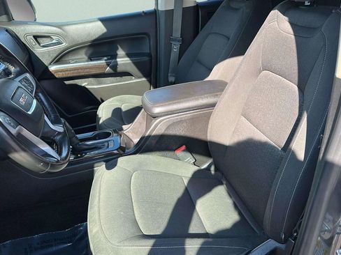 Used 2016 GMC Canyon SLE w/ SLE Convenience Package image 17