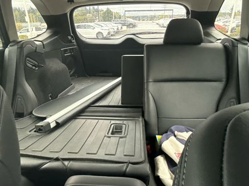 Used 2015 Subaru Outback 3.6R Limited image 6