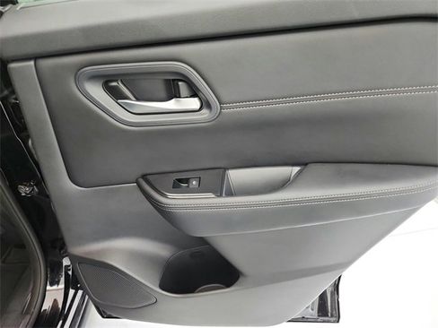 Used 2024 Nissan Rogue SV w/ SV Premium Package image 44