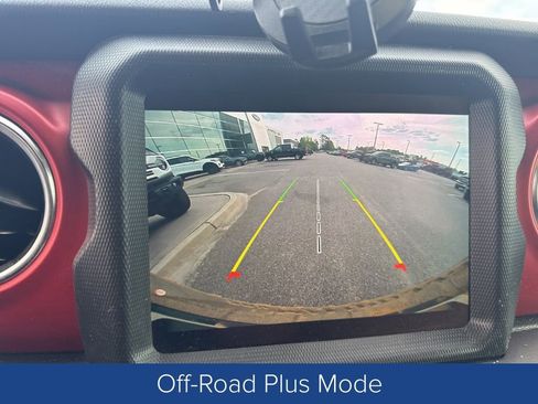 Used 2022 Jeep Wrangler Unlimited Rubicon w/ Steel Bumper Group image 10