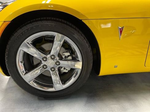 Used 2009 Pontiac Solstice GXP w/ Premium Package image 18
