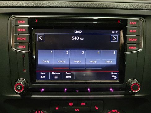 Used 2016 Volkswagen Jetta SE FWD image 25
