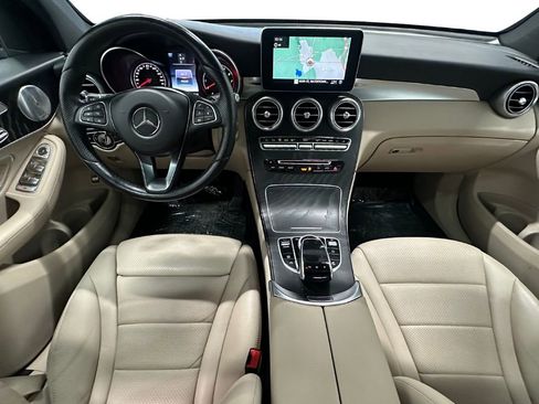Used 2018 Mercedes-Benz GLC 300 4MATIC image 19