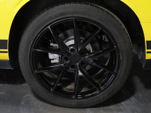 Used 2017 Dodge Challenger SXT RWD image 29