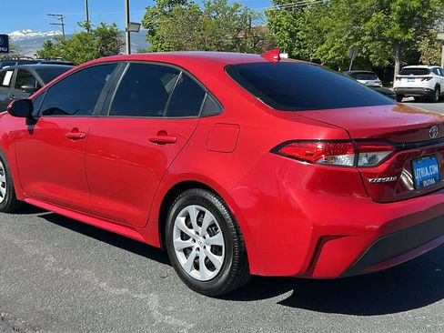 Used 2021 Toyota Corolla LE FWD image 7