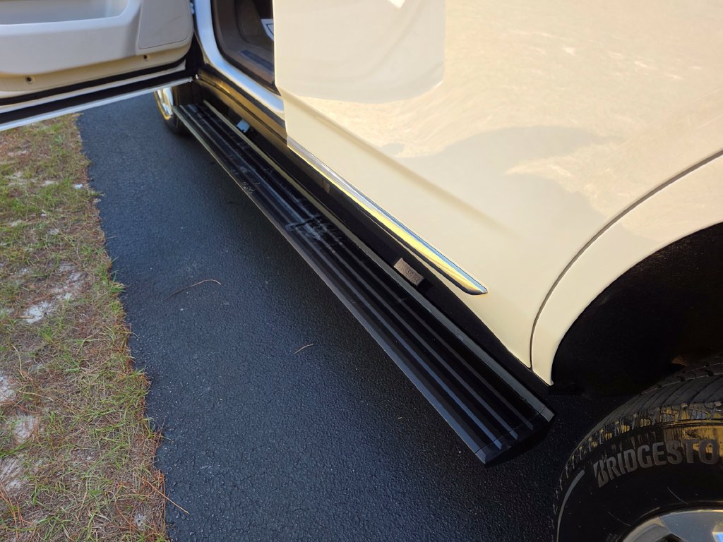 Used 2022 GMC Yukon Denali RWD image 10