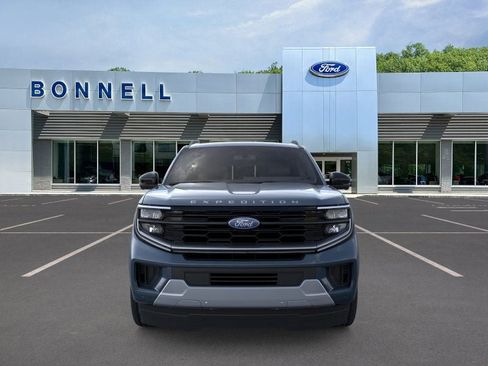 New 2025 Ford Expedition Max Platinum w/ Driver's Package image 6