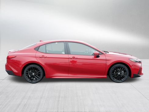 Certified 2025 Toyota Camry SE image 8