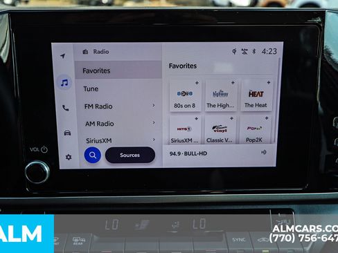 Used 2025 Toyota Camry SE image 41