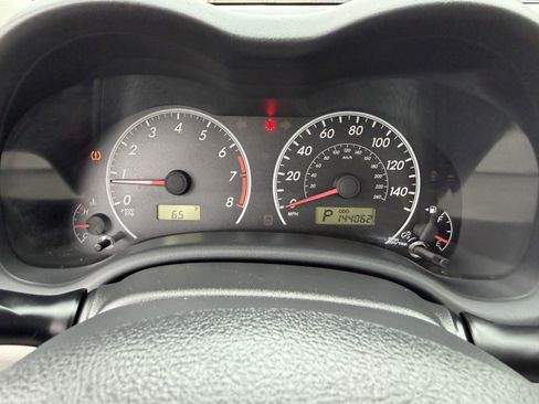 Used 2012 Toyota Corolla L FWD image 28