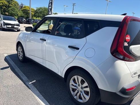 Used 2020 Kia Soul FWD image 4