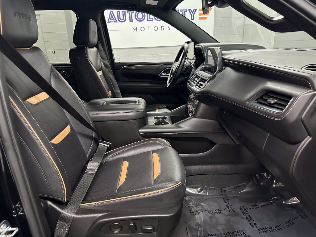 Used 2023 GMC Yukon XL AT4 w/ AT4 Premium Package AWD/4WD image 19