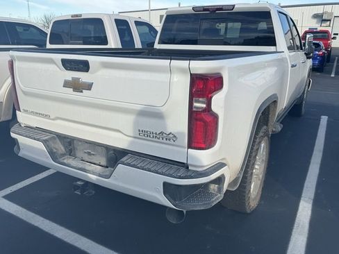 Used 2024 Chevrolet Silverado 2500 High Country w/ Technology Package image 6